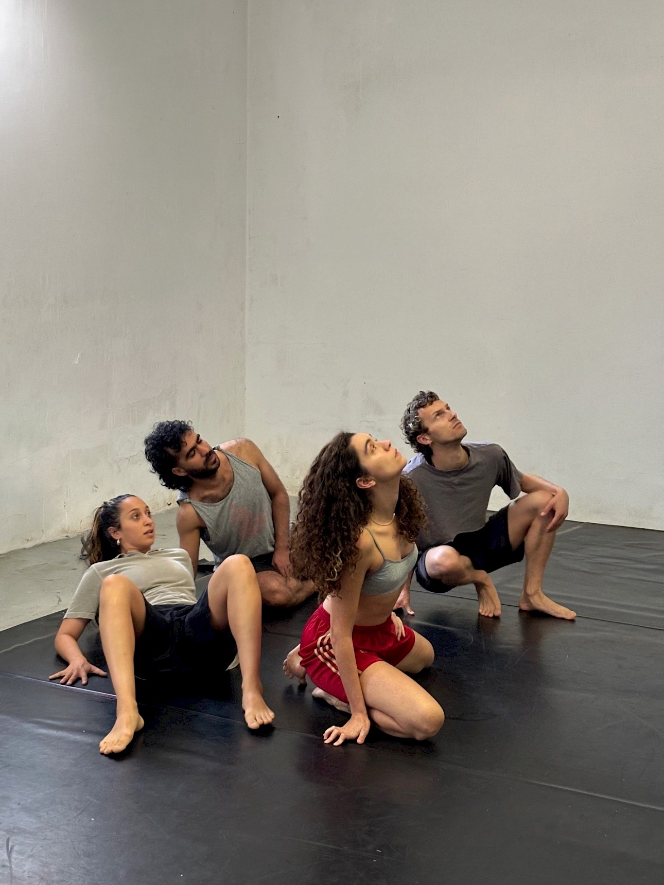 ALKANTARA - Bruno Brandolino em residência no Espaço Alkantara